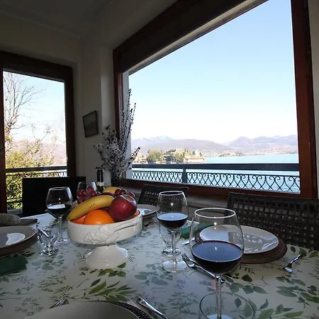 Apartment Elegante Stresa
